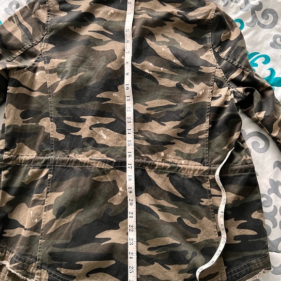 Jolt Studded Camo Jacket - Picture 6 of 6